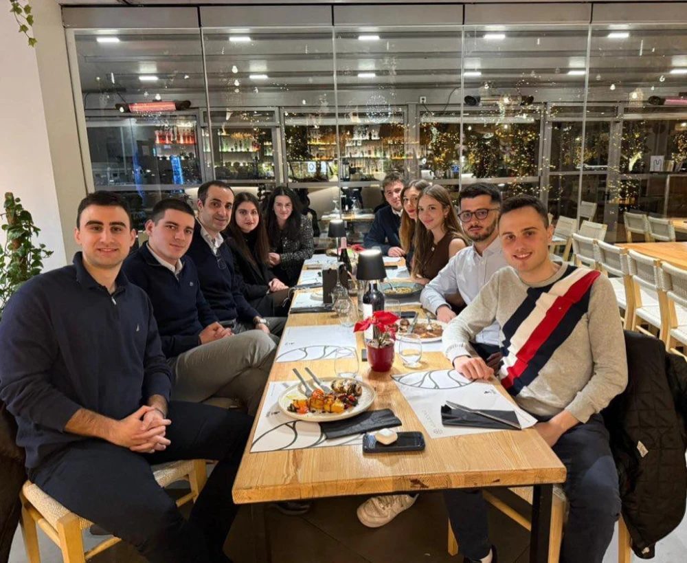 Ο Γρηγόρης Δημητριάδης συναντήθηκε με μέλη της ΟΝΝΕΔ και της ΔΑΠ – ΝΔΦΚ