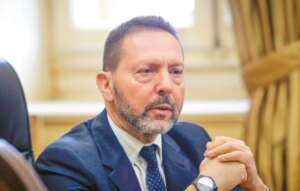 Γιάννης Στουρνάρας