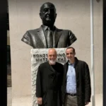 Στη Δερβιτσάνη ο Δημητριάδης: ιδιωτική επίσκεψη ⁠στο άγαλμα του παππού του συνοδεία του Έντι Ράμα